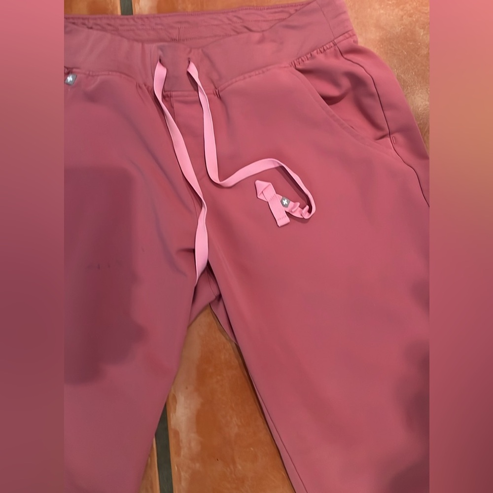 FIGS Quartz Breast Cancer Awareness High Waisted Joggers